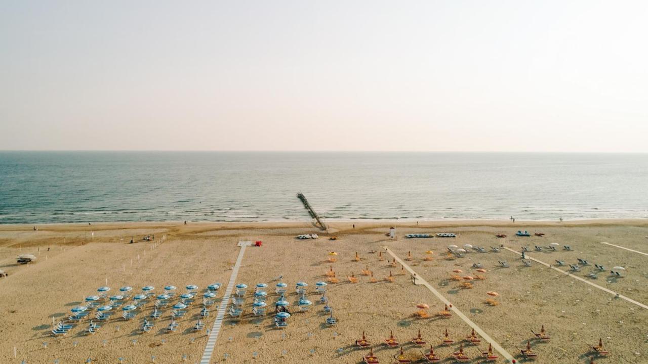Hotel Beverly Rimini Eksteriør bilde