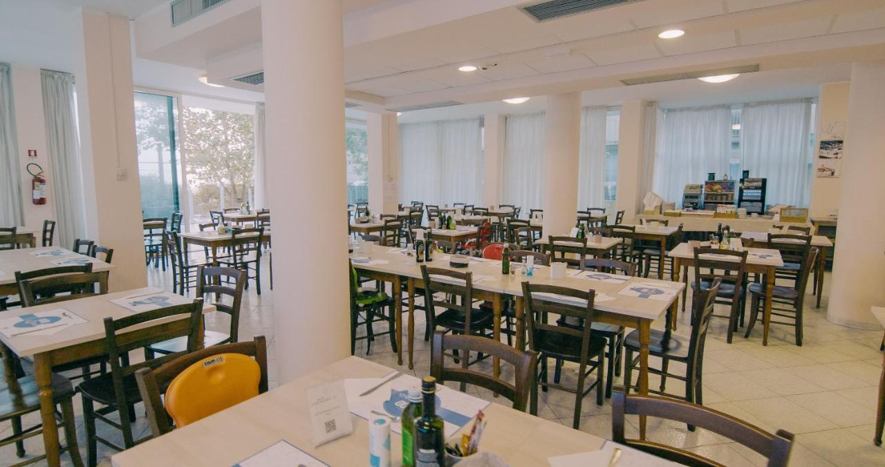Hotel Beverly Rimini Eksteriør bilde