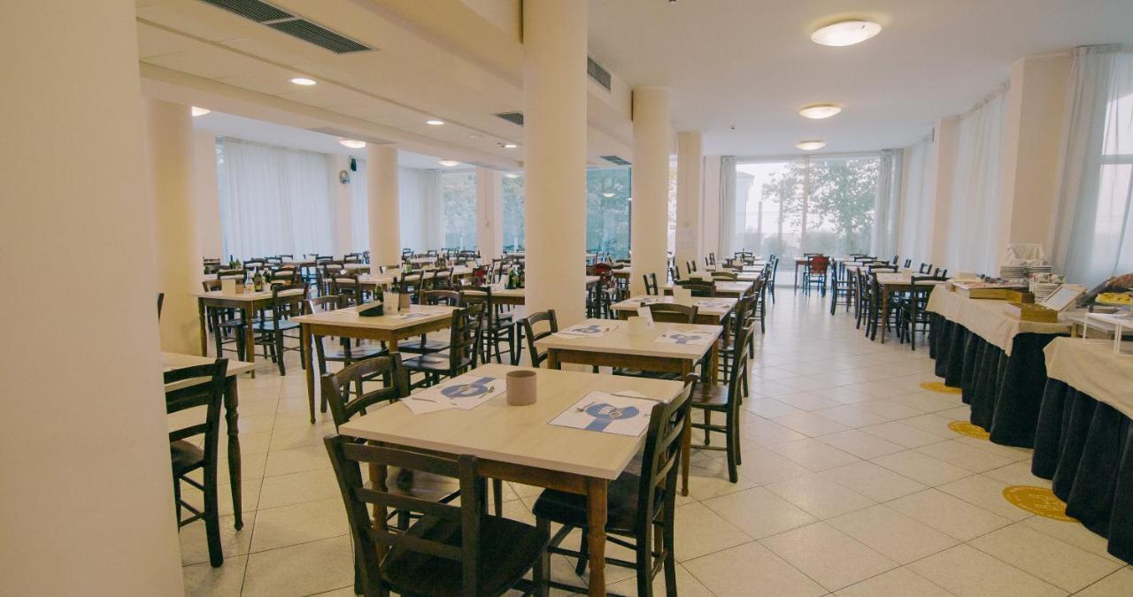 Hotel Beverly Rimini Eksteriør bilde