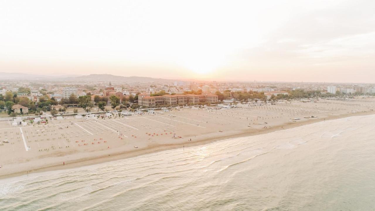 Hotel Beverly Rimini Eksteriør bilde