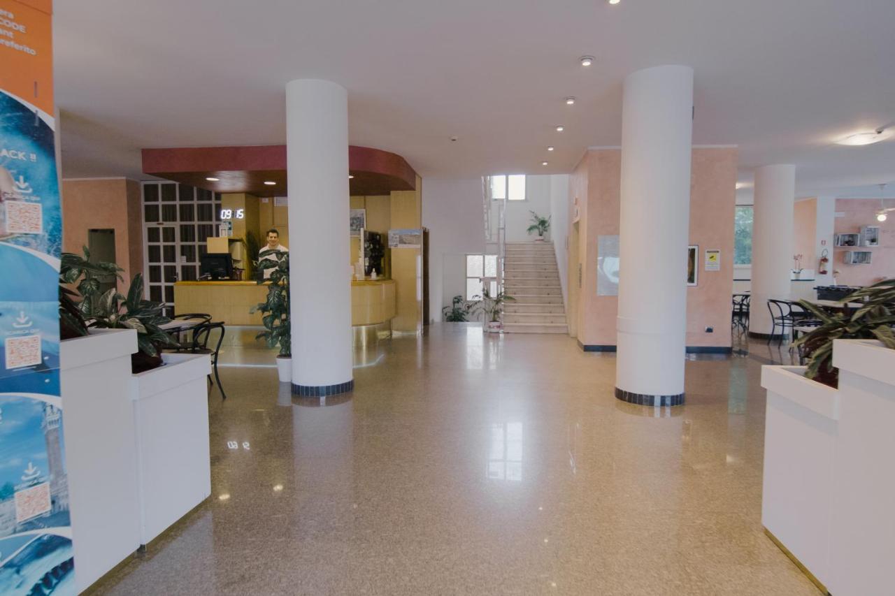 Hotel Beverly Rimini Eksteriør bilde