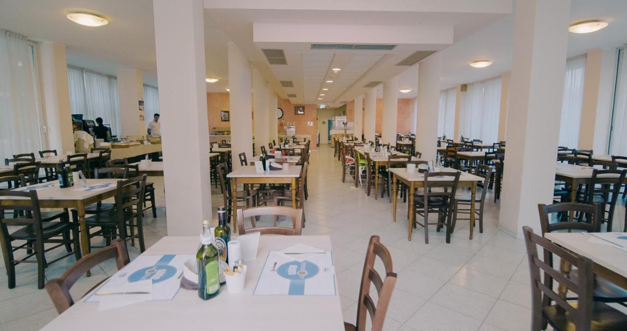 Hotel Beverly Rimini Eksteriør bilde