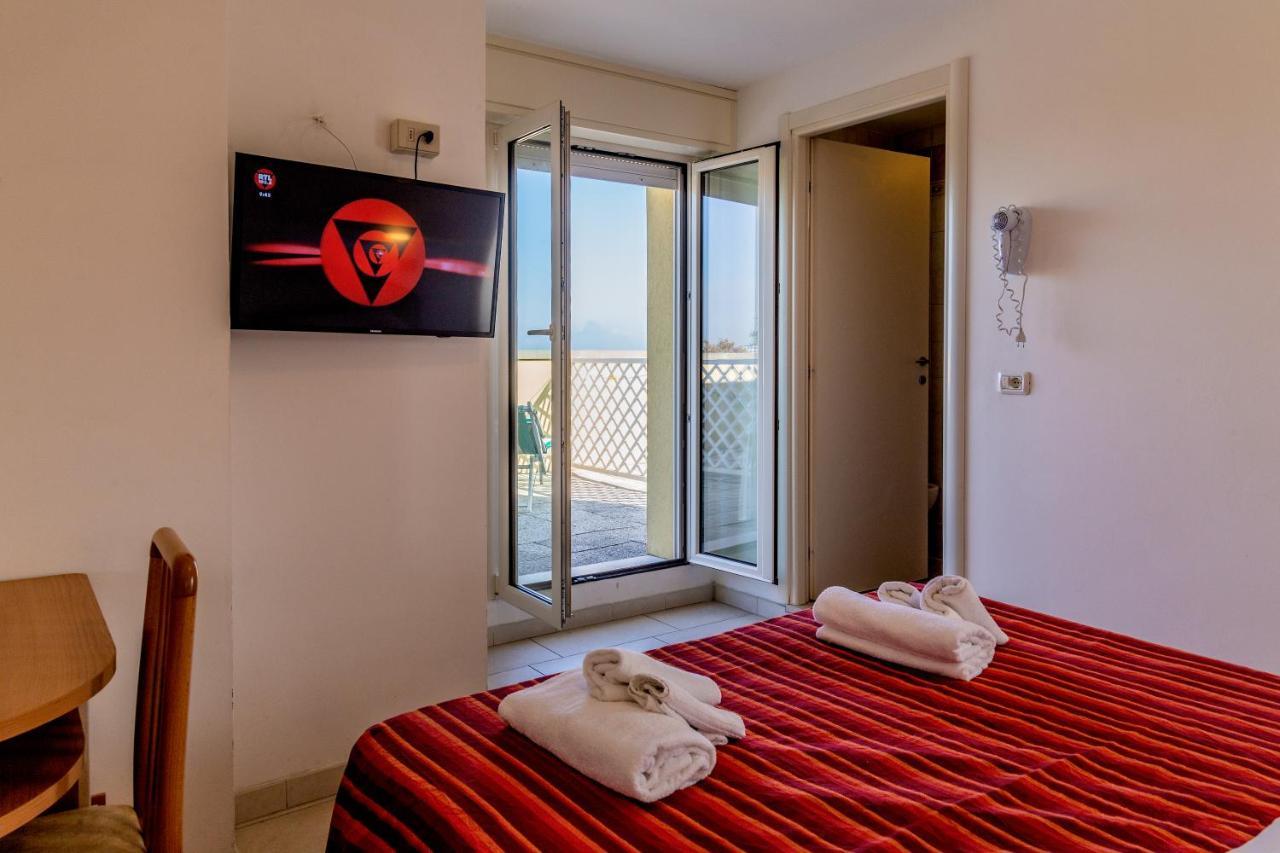 Hotel Beverly Rimini Eksteriør bilde