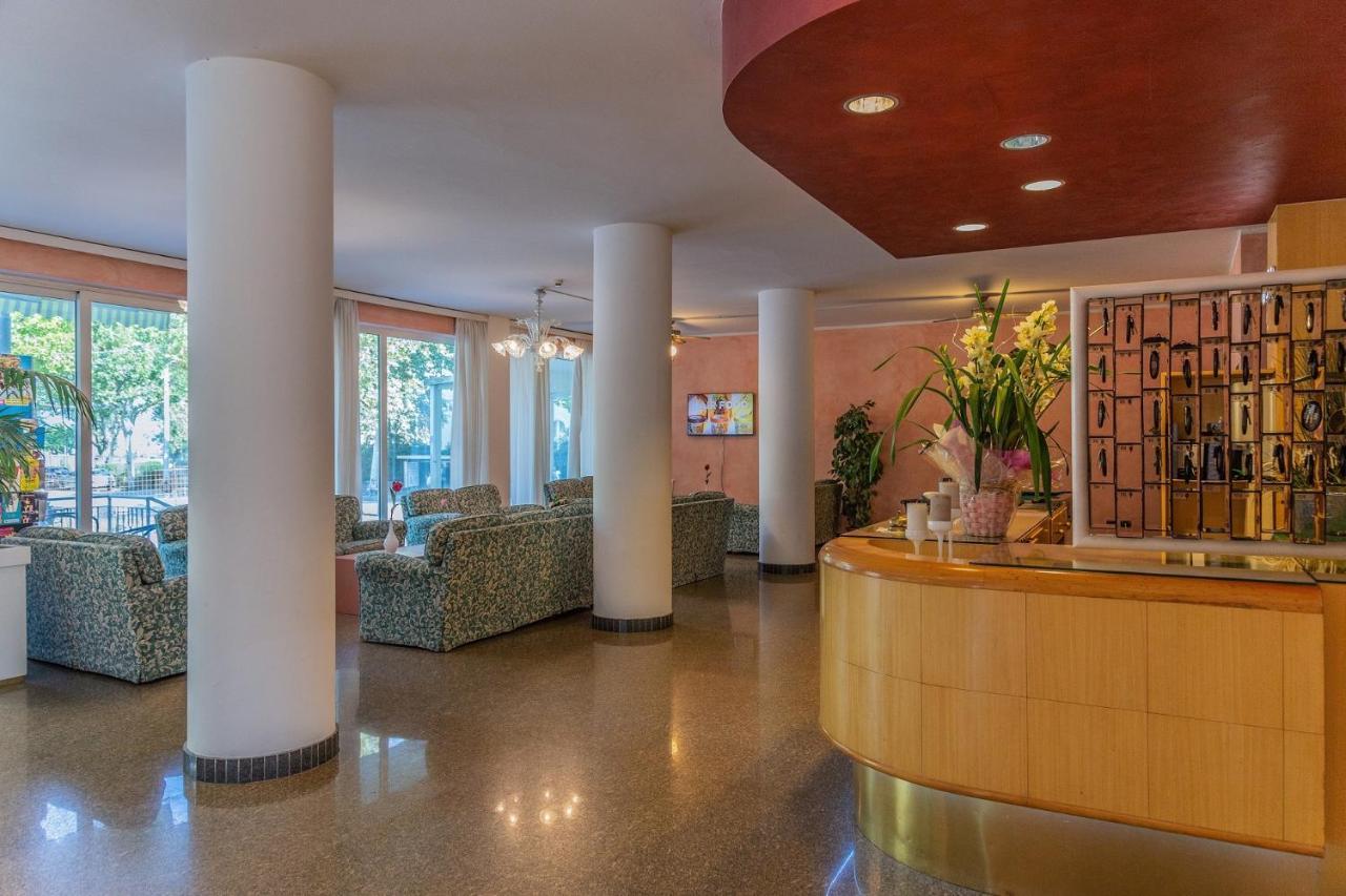 Hotel Beverly Rimini Eksteriør bilde